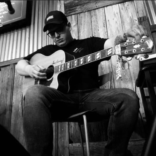 Saturday from 8-11 pm we’ll have Tyler Reardon playing at Chaos. Come grab a bee